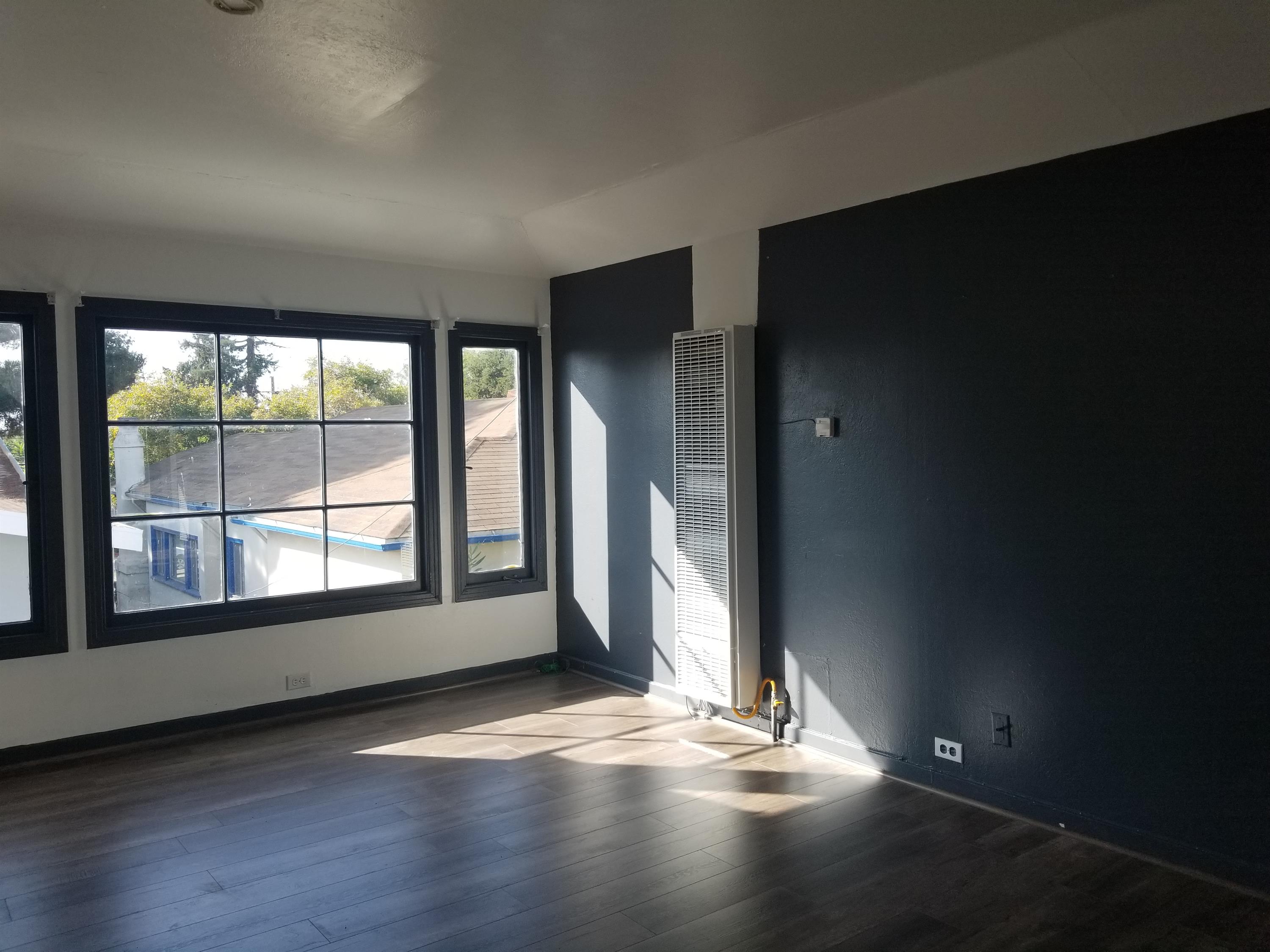 2331 Sacramento Street - B